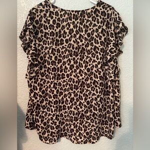 Vnce Camuto Size 1X Leopard Print Ruffle Sleeve Women's Top - Beige/Brown